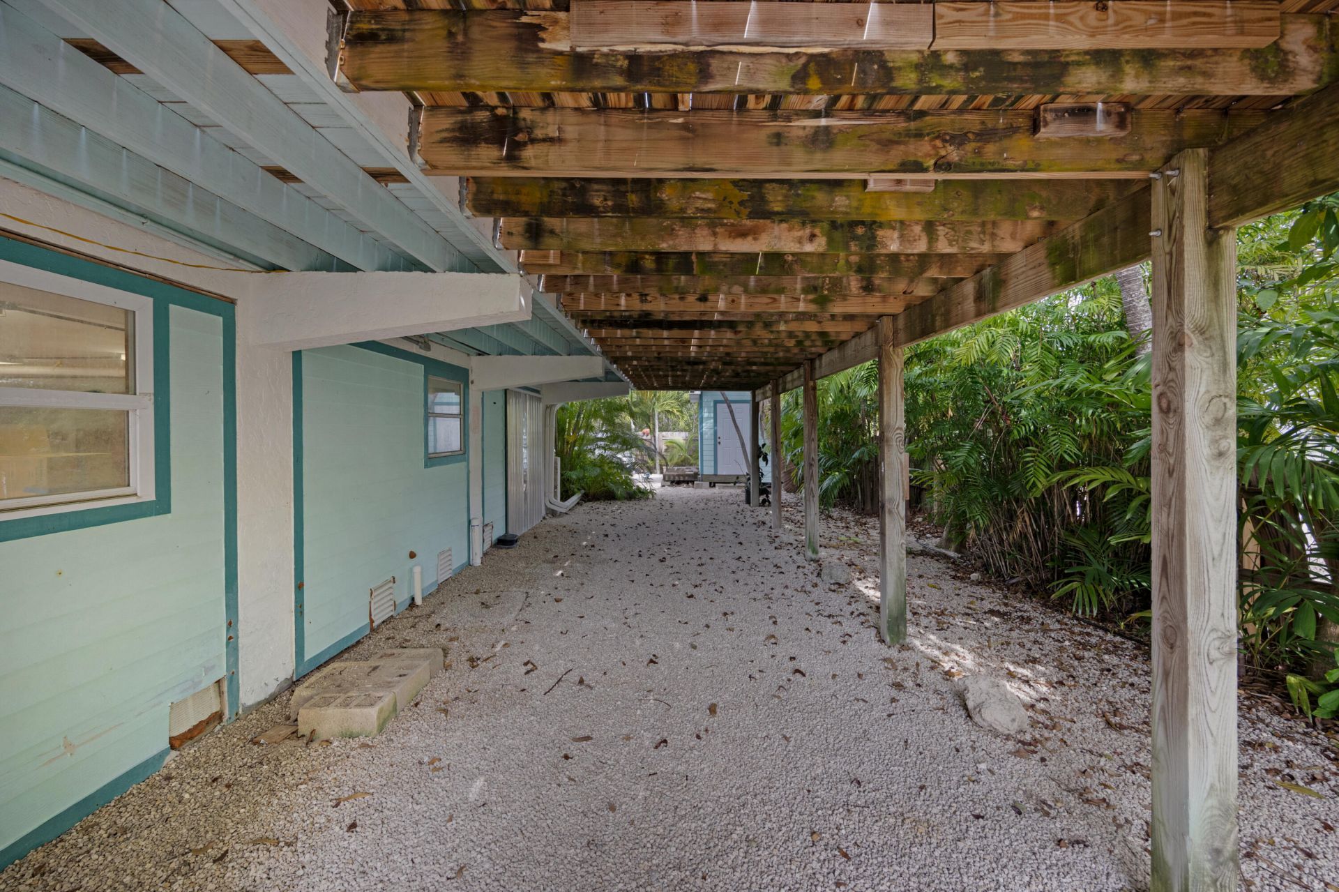 19881 Date Palm Drive, Sugarloaf, FL 33042 Photo