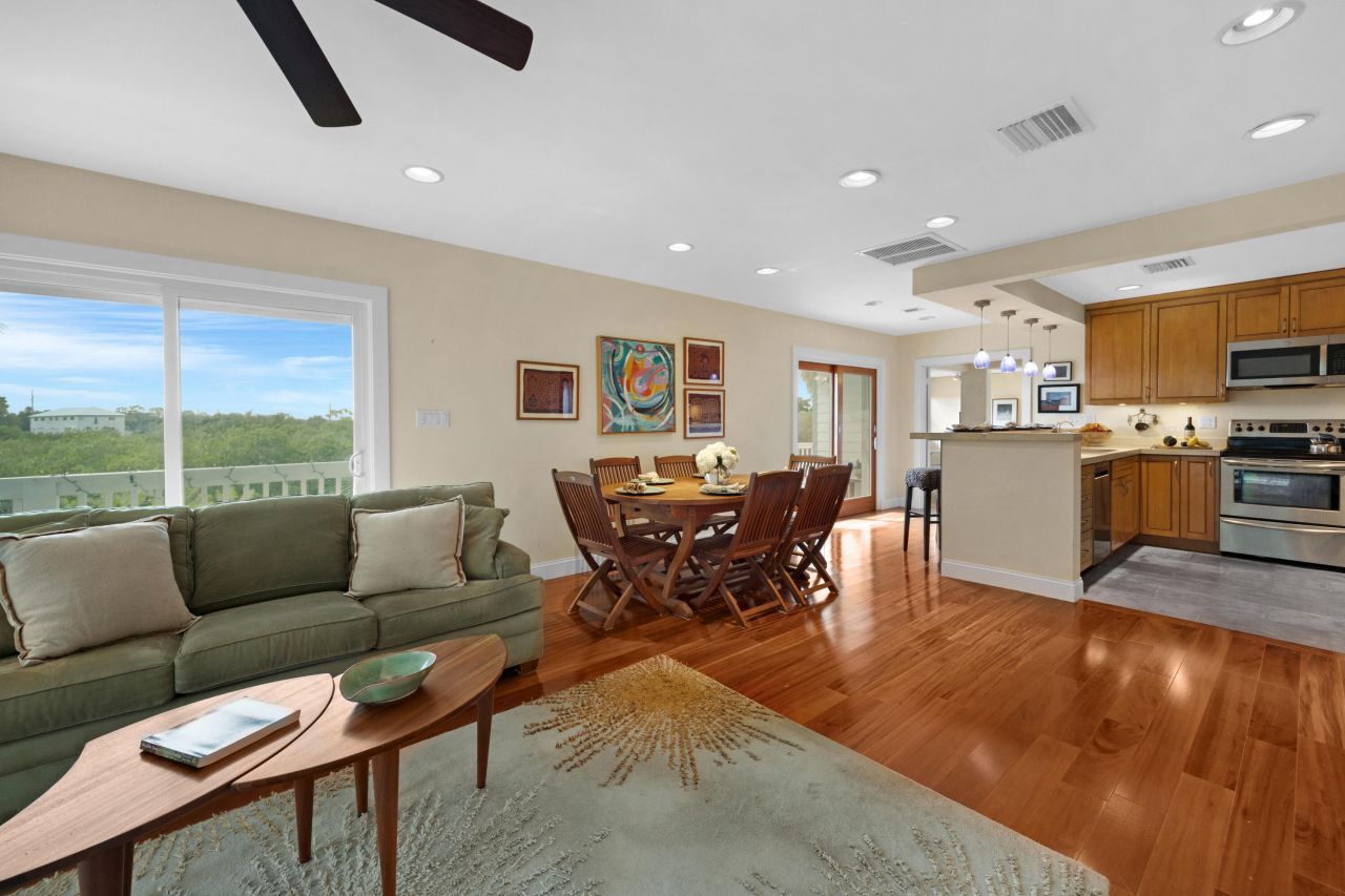 19881 Date Palm Drive, Sugarloaf, FL 33042 Photo