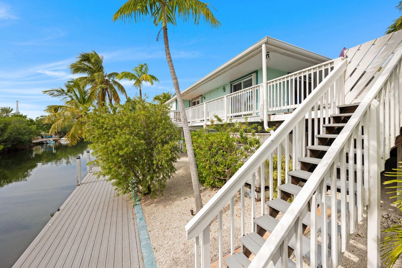 19881 Date Palm Drive, Sugarloaf, FL 33042 Photo