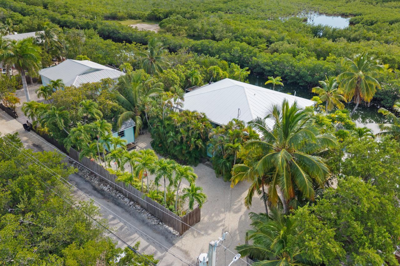 19881 Date Palm Drive, Sugarloaf, FL 33042 Photo