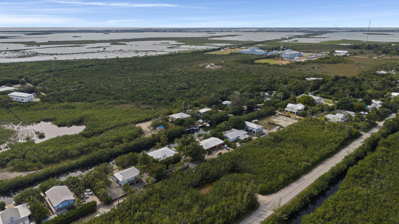 19881 Date Palm Drive, Sugarloaf, FL 33042 Photo