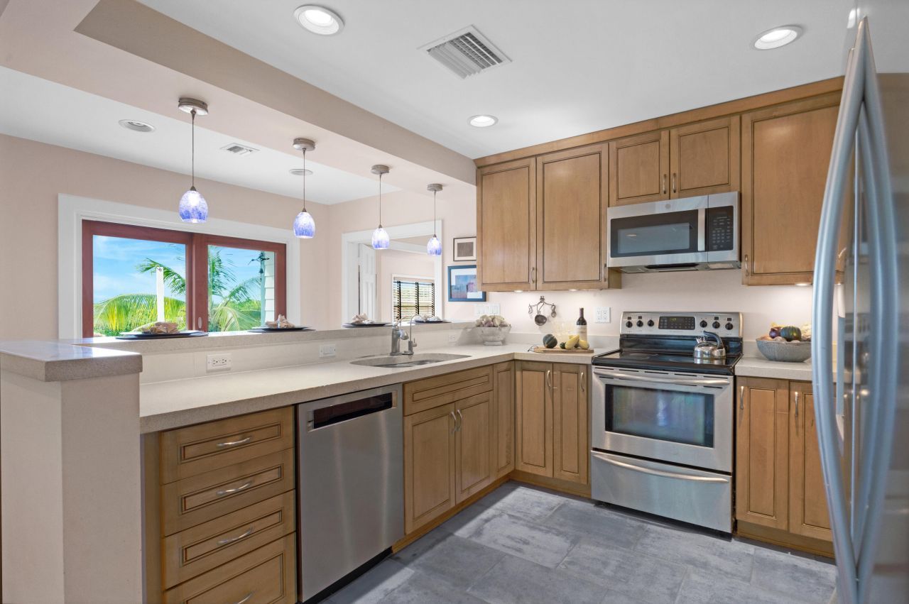 19881 Date Palm Drive, Sugarloaf, FL 33042 Photo