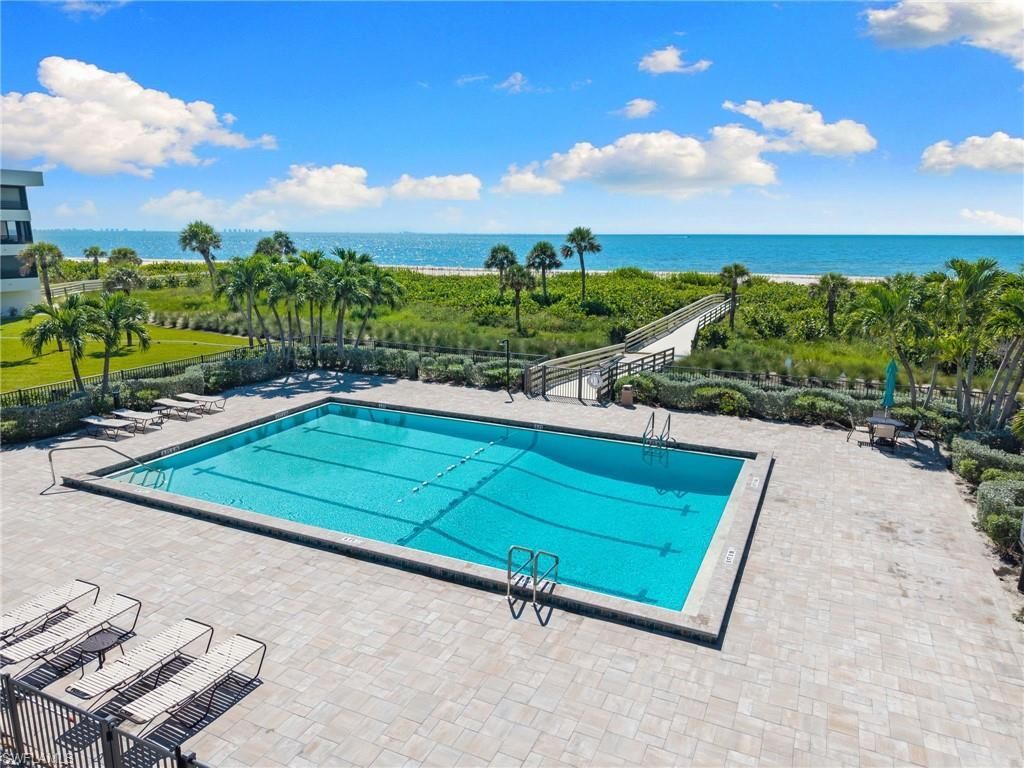 1605 Middle Gulf Dr, Unit 310, Sanibel, FL 33957 Photo