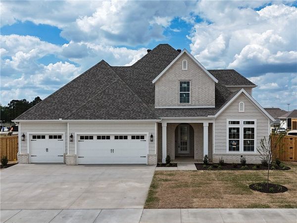 3000 Courtyard Street, Springdale, AR 72762