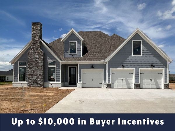3122 Courtyard Street, Springdale, AR 72762
