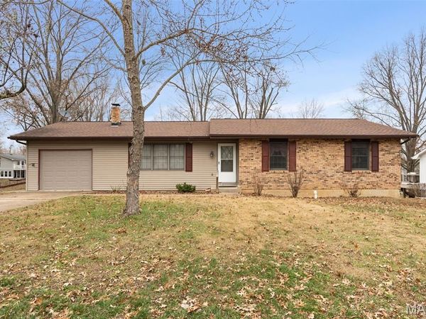 709 Ron Avenue, Washington, MO 63090