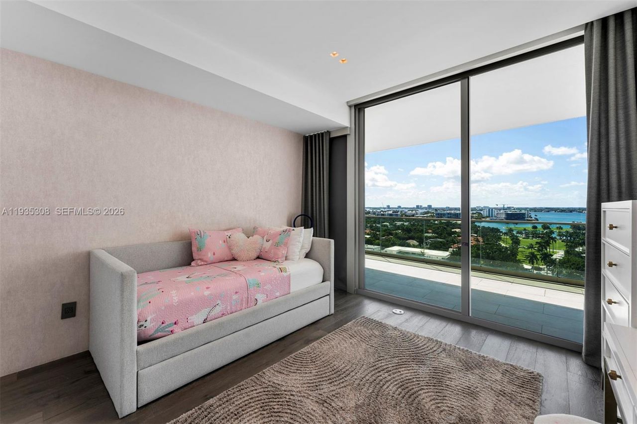 10203 Collins Ave , Unit 1403, Bal Harbour, FL 33154 Photo