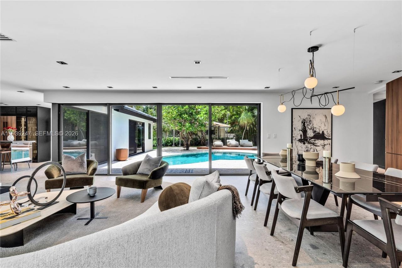 2500 Bayview Dr, Fort Lauderdale, FL 33305 Photo