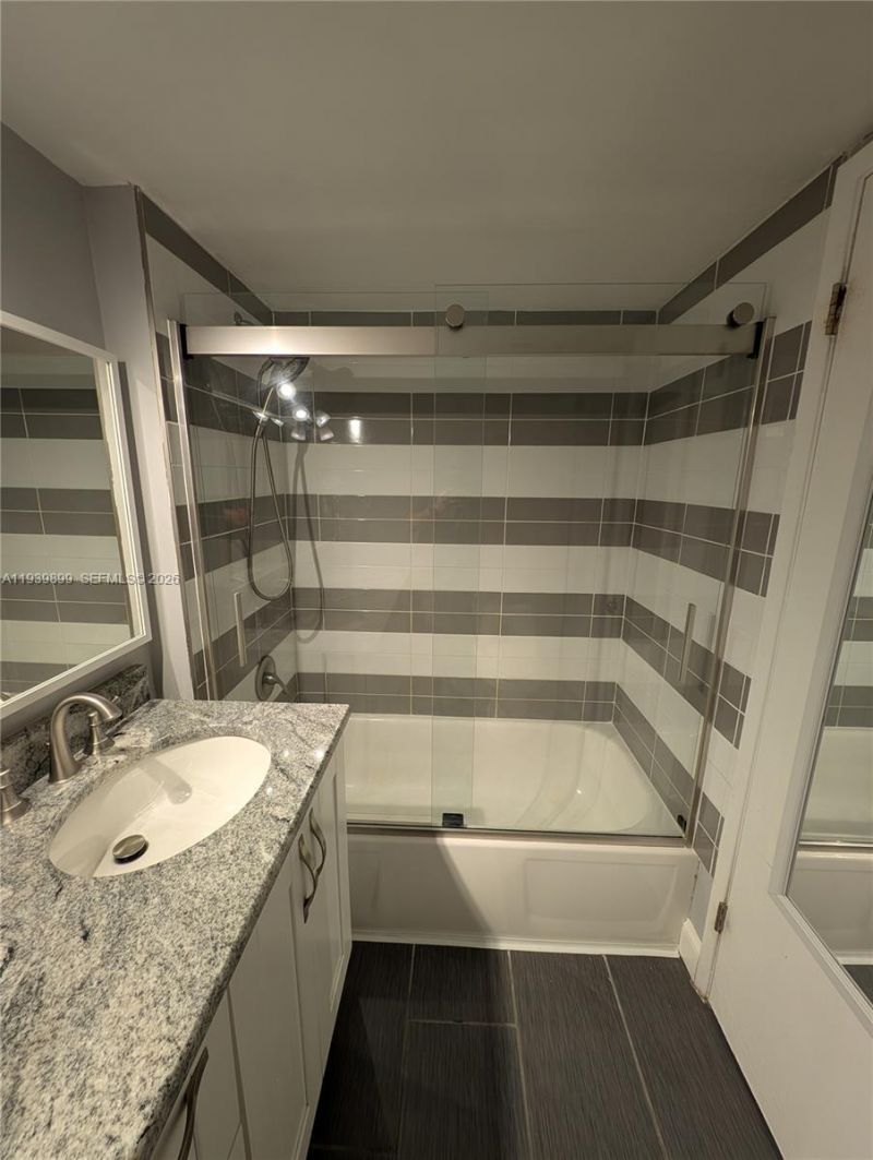 18151 NE 31st Ct, Unit 307, Aventura, FL 33160 Photo