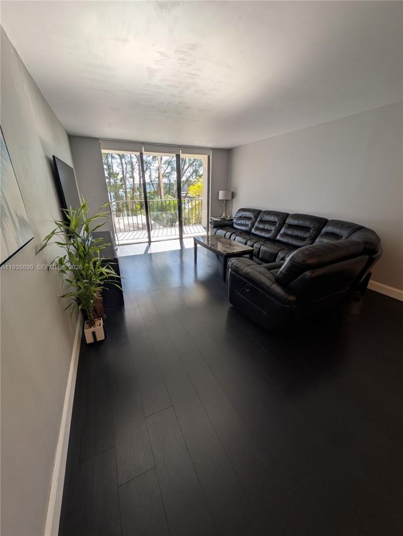 18151 NE 31st Ct, Unit 307, Aventura, FL 33160 Photo