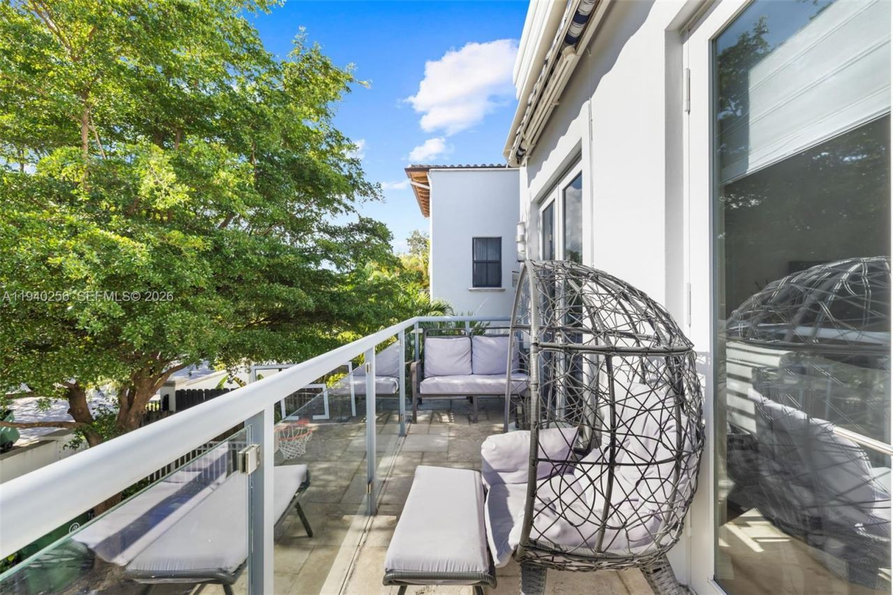 1317 NE 2nd St, Fort Lauderdale, FL 33301 Photo