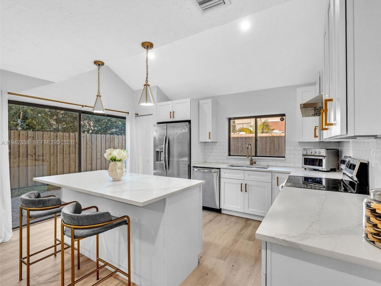 639 NW 132nd Ter, Plantation, FL 33325 Photo