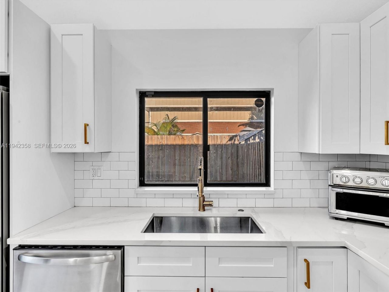 639 NW 132nd Ter, Plantation, FL 33325 Photo