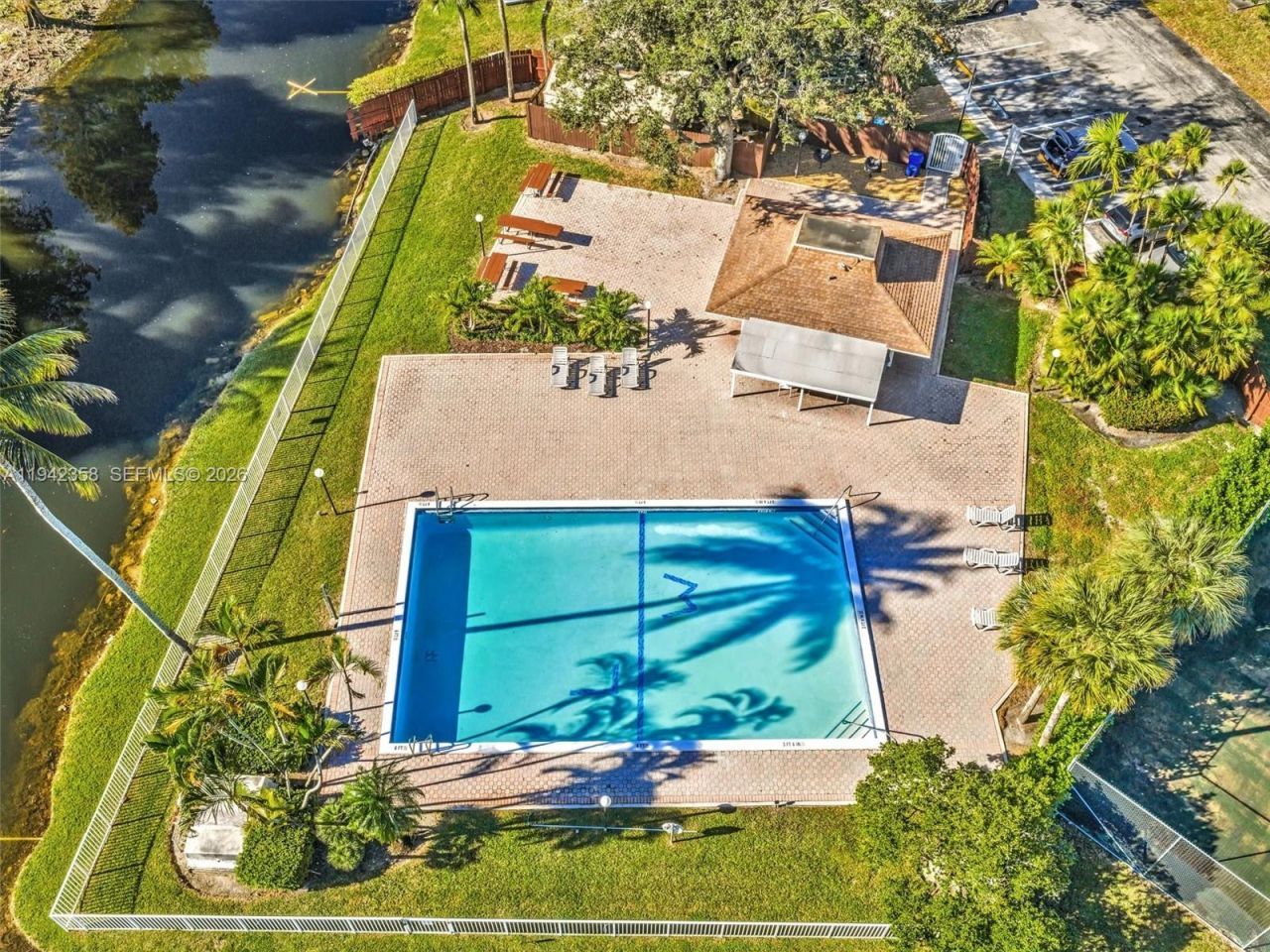 639 NW 132nd Ter, Plantation, FL 33325 Photo