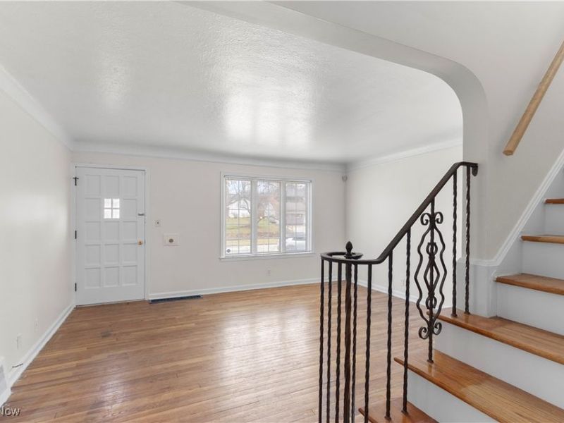 25031 Glenbrook Boulevard, Euclid, OH 44117 Photo 15