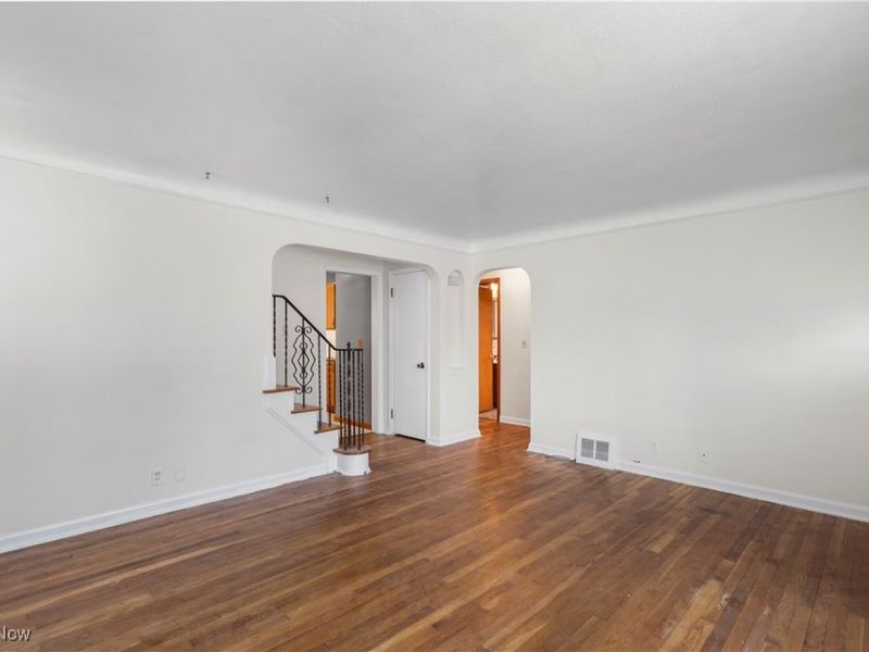 25031 Glenbrook Boulevard, Euclid, OH 44117 Photo 16