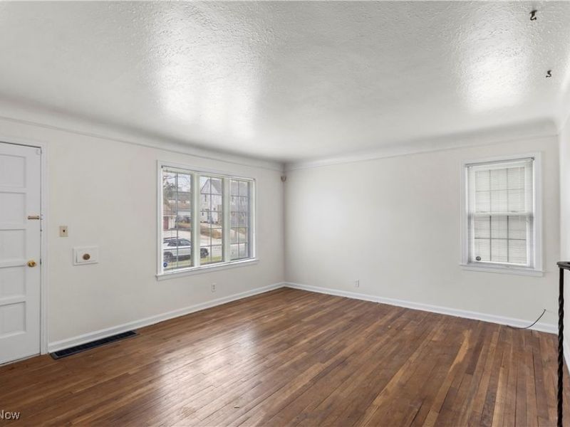 25031 Glenbrook Boulevard, Euclid, OH 44117 Photo 17