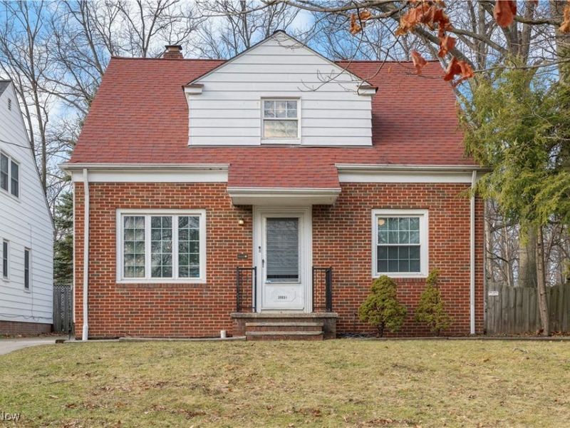 25031 Glenbrook Boulevard, Euclid, OH 44117 Photo 2