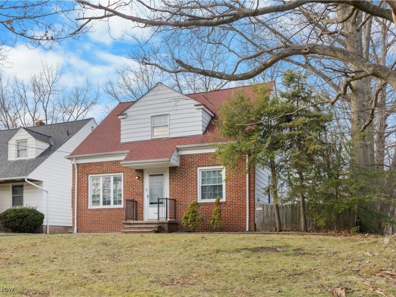 25031 Glenbrook Boulevard, Euclid, OH 44117 Photo 3