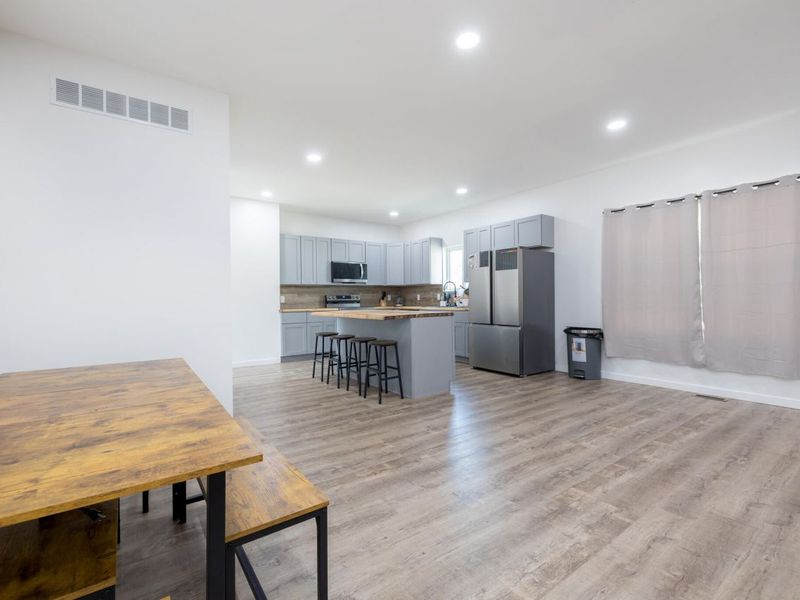 107 N Boggs Street, De Graff, OH 43318 Photo 4