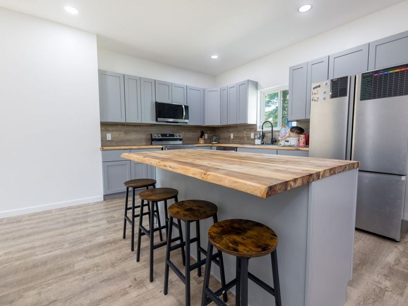 107 N Boggs Street, De Graff, OH 43318 Photo 5