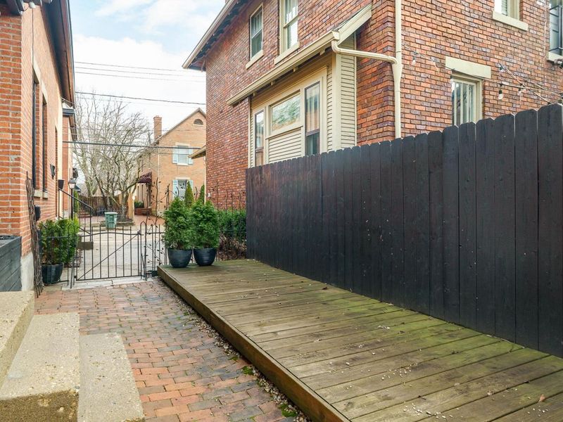 831 S Lazelle Street, Columbus, OH 43206 Photo 28