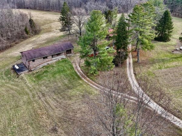 7748 Zion Road, Tell City, IN 47586