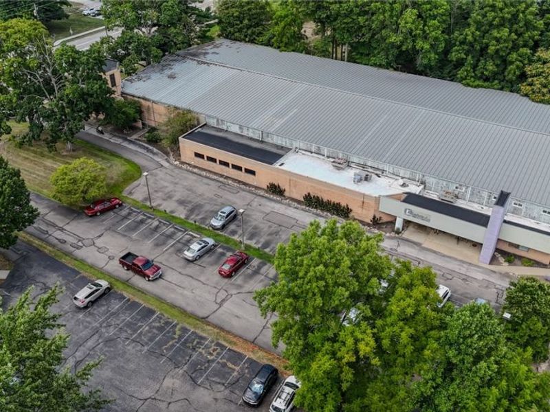 5133 Darrow Road, Hudson, OH 44236 Photo 3