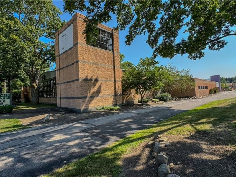 5133 Darrow Road, Hudson, OH 44236 Photo 6