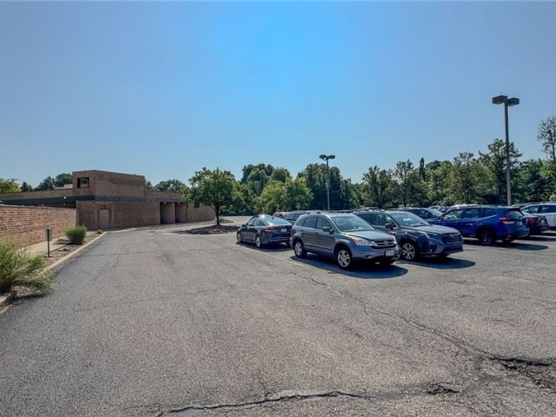 5133 Darrow Road, Hudson, OH 44236 Photo 9