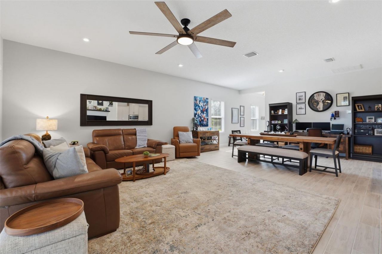 11104 Devonbridge Drive, Palmetto, FL 34221 Photo