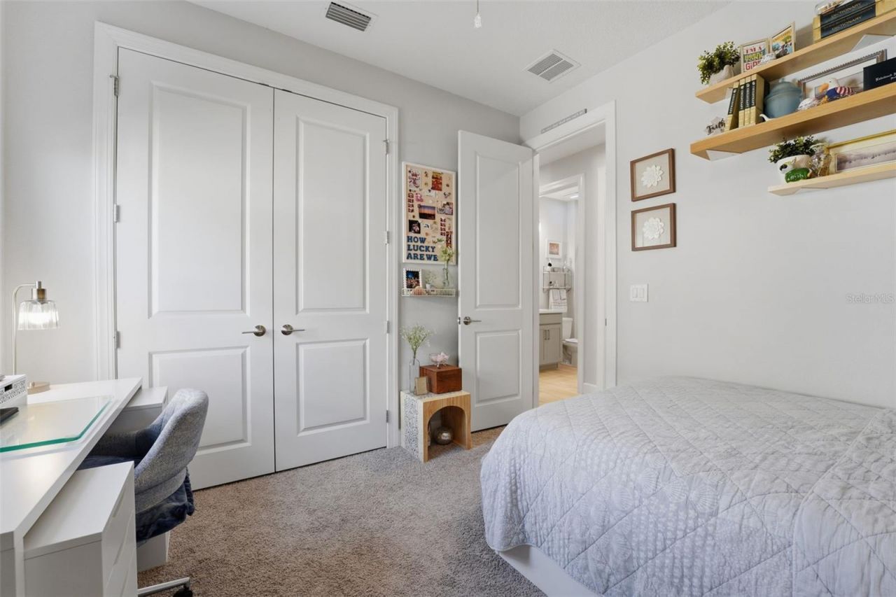 11104 Devonbridge Drive, Palmetto, FL 34221 Photo