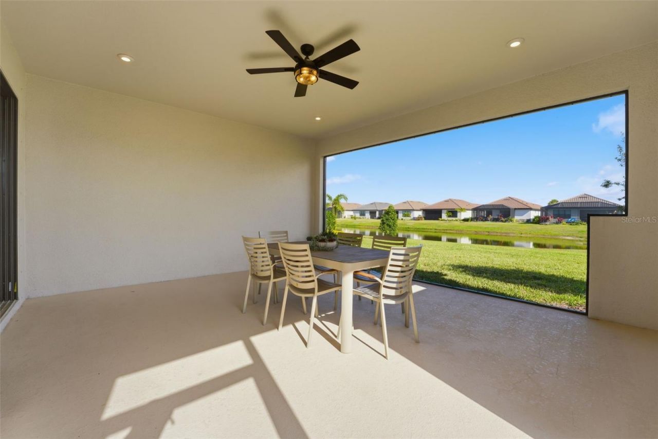 11104 Devonbridge Drive, Palmetto, FL 34221 Photo