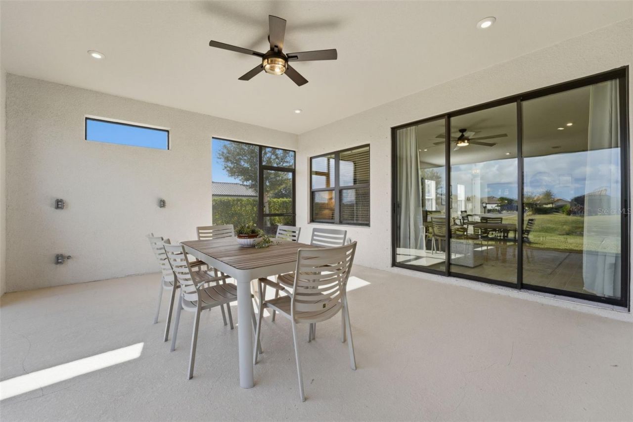 11104 Devonbridge Drive, Palmetto, FL 34221 Photo