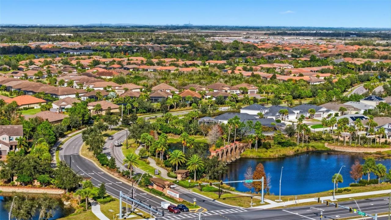 11104 Devonbridge Drive, Palmetto, FL 34221 Photo