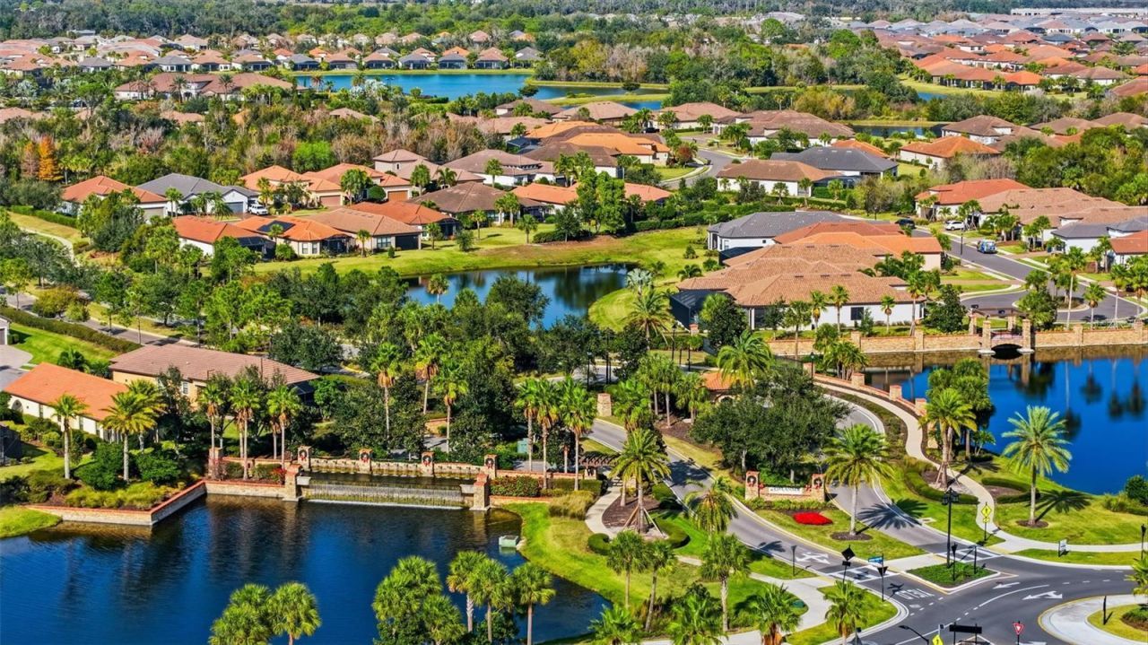 11104 Devonbridge Drive, Palmetto, FL 34221 Photo