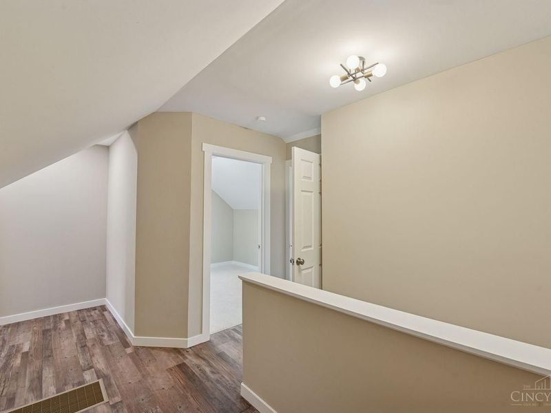 6721 Hillside Avenue, Cincinnati, OH 45233 Photo 17