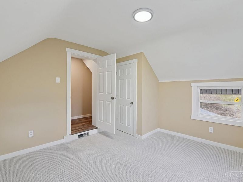 6721 Hillside Avenue, Cincinnati, OH 45233 Photo 20