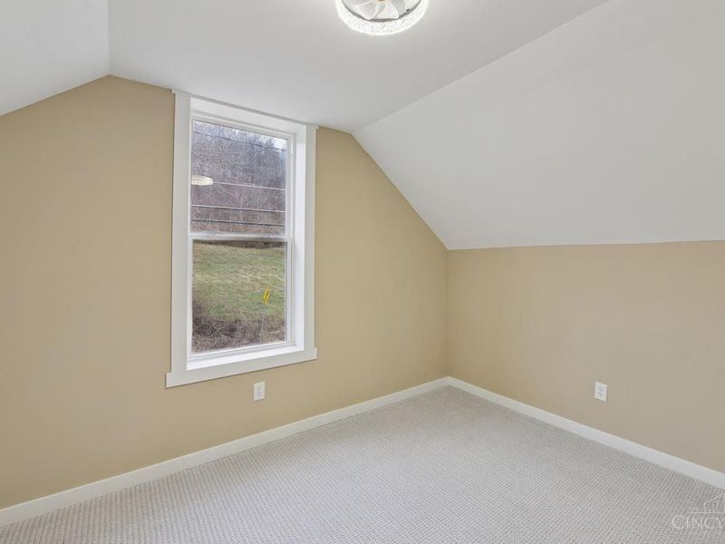 6721 Hillside Avenue, Cincinnati, OH 45233 Photo 24