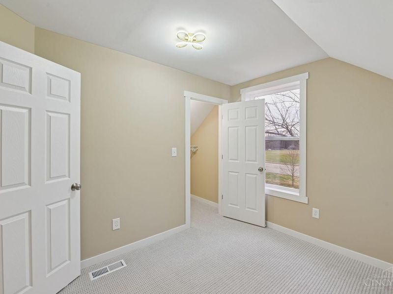 6721 Hillside Avenue, Cincinnati, OH 45233 Photo 30