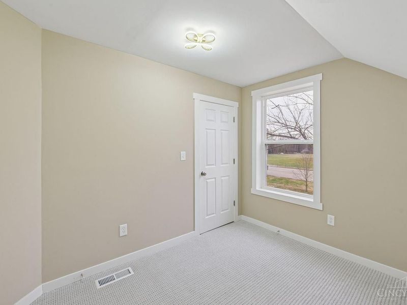 6721 Hillside Avenue, Cincinnati, OH 45233 Photo 31