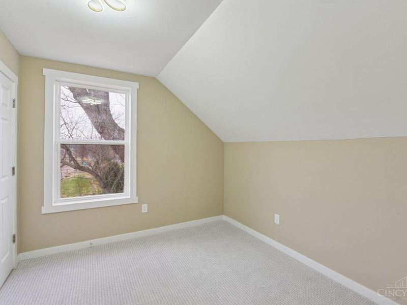 6721 Hillside Avenue, Cincinnati, OH 45233 Photo 32