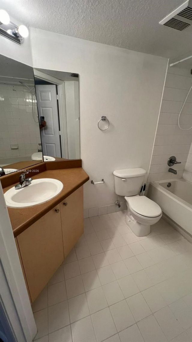 4200 San Marino Blvd, Unit 308, West Palm Beach, FL 33409 Photo