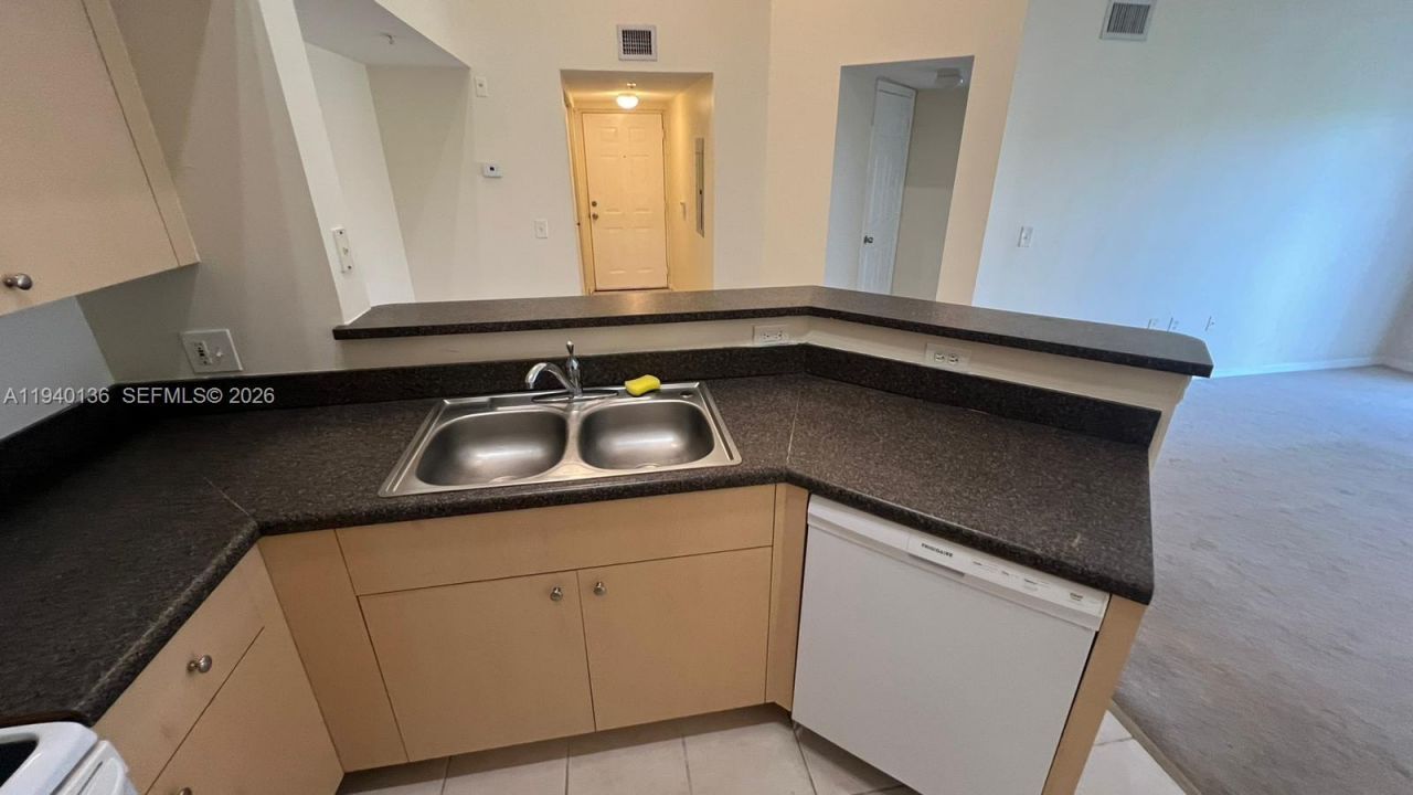 4200 San Marino Blvd, Unit 308, West Palm Beach, FL 33409 Photo