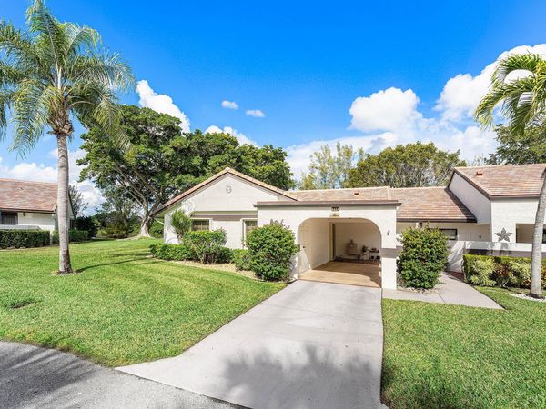 5574 Parkwalk Circle E, Boynton Beach, FL 33472