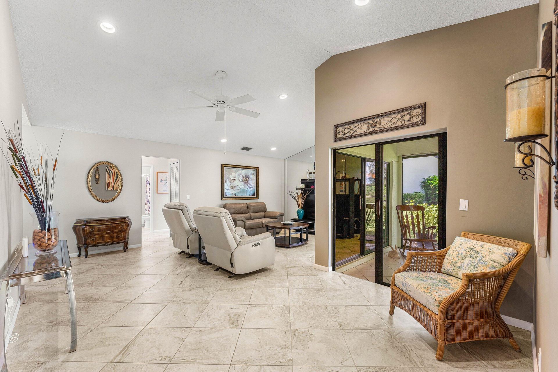 5574 Parkwalk Circle E, Boynton Beach, FL 33472 Photo