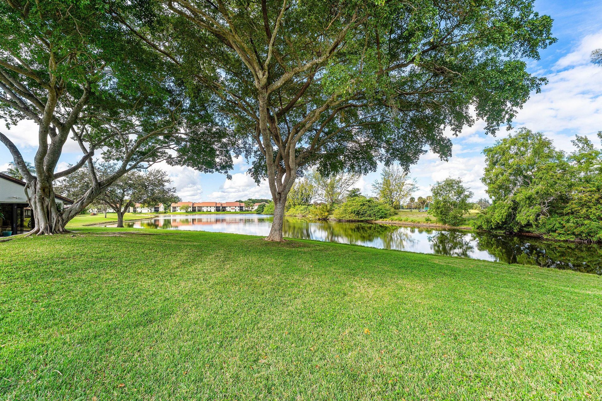 5574 Parkwalk Circle E, Boynton Beach, FL 33472 Photo