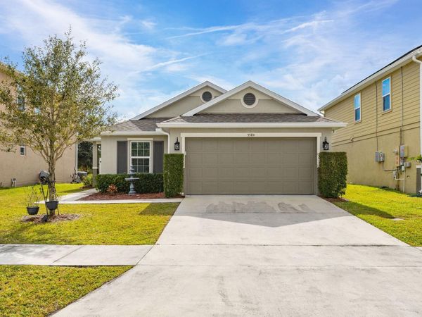 5580 NW Pine Trail Circle, Port St. Lucie, FL 34983