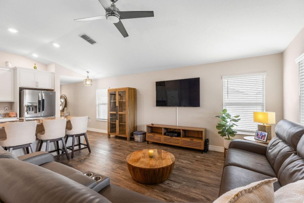 5580 NW Pine Trail Cir, Port Saint Lucie, FL 34983 Photo