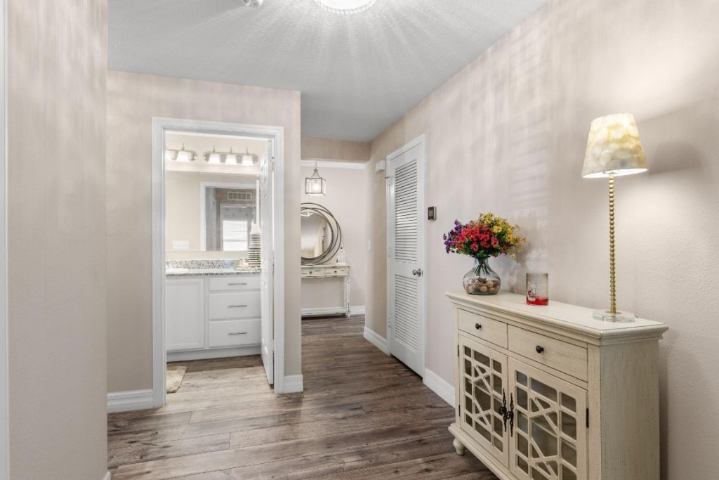 5580 NW Pine Trail Cir, Port Saint Lucie, FL 34983 Photo